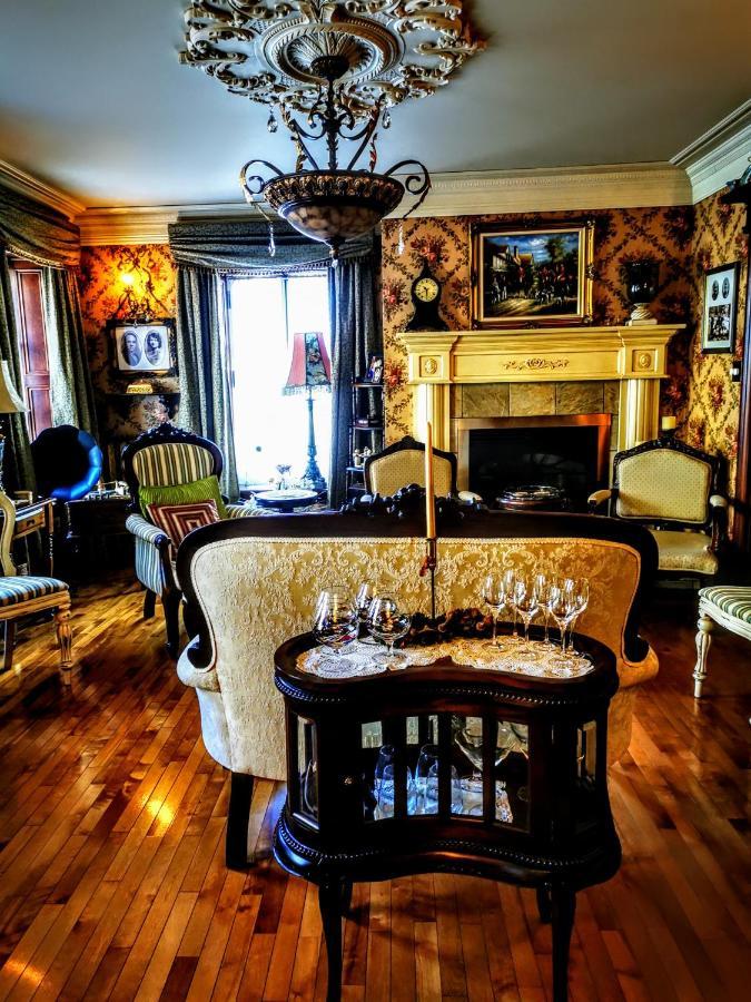 Auberge J.A Moisan Québec Buitenkant foto