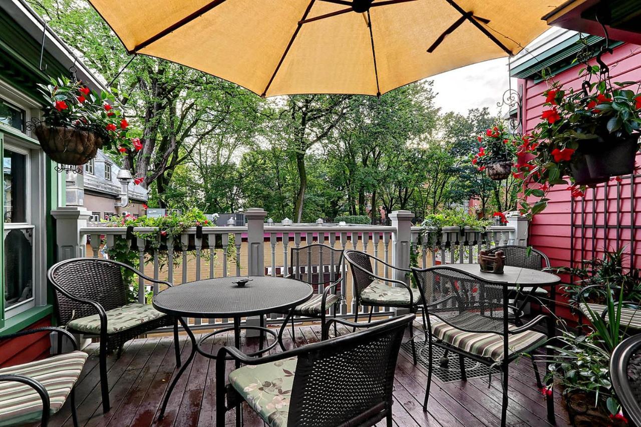 Auberge J.A Moisan Québec Buitenkant foto