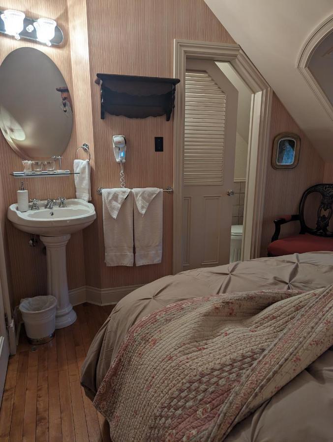 Auberge J.A Moisan Québec Buitenkant foto